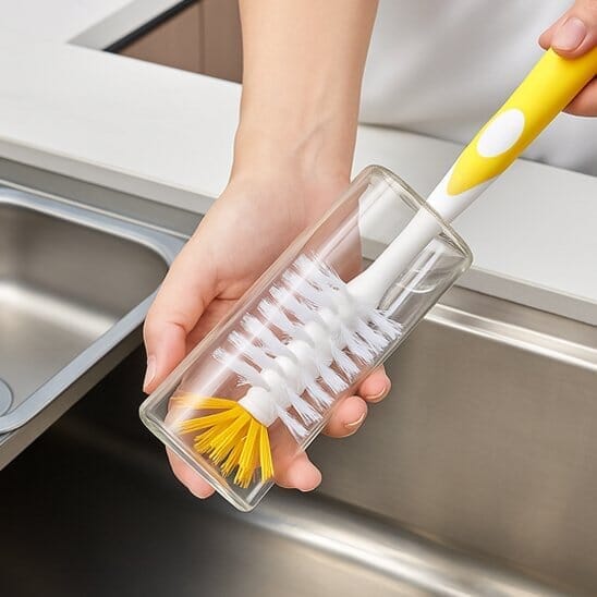 Goupillon biberon silicone pour nettoyer les biberons de bébé