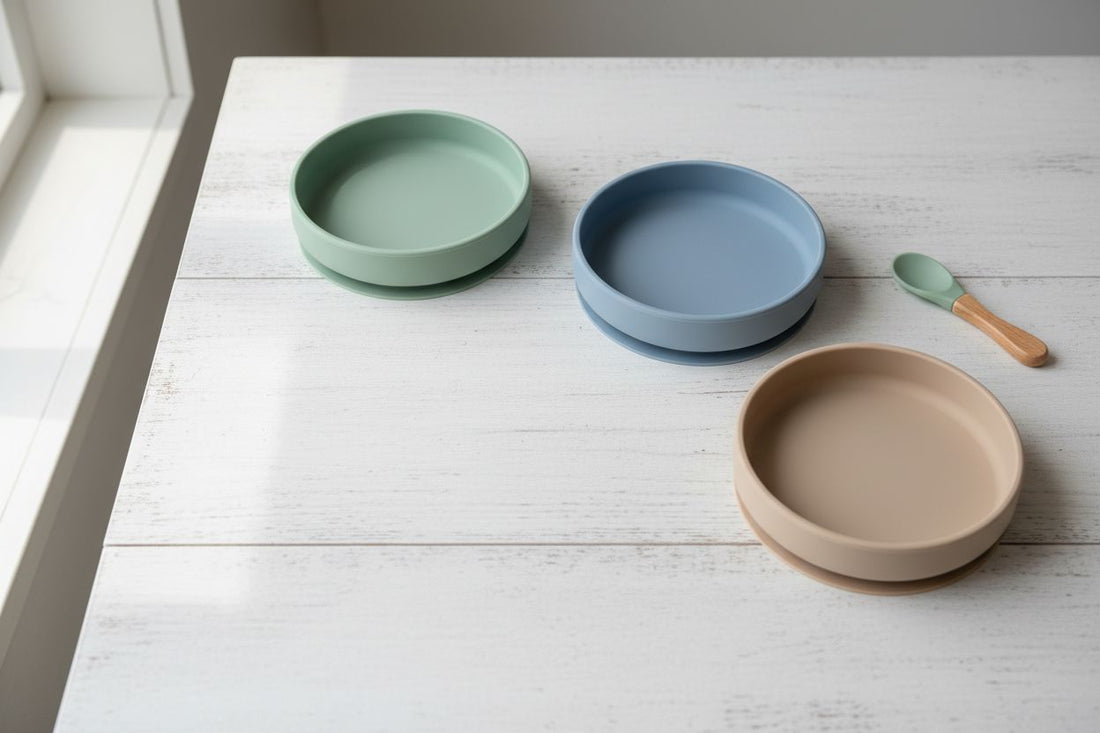 Assiettes ventouse bébé en silicone pastel - quelle matière choisir pour assiette bébé