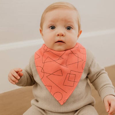 Bavoir bandana bébé est bien protégé