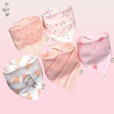 Bavoir bandana s'accorde avec les tenues